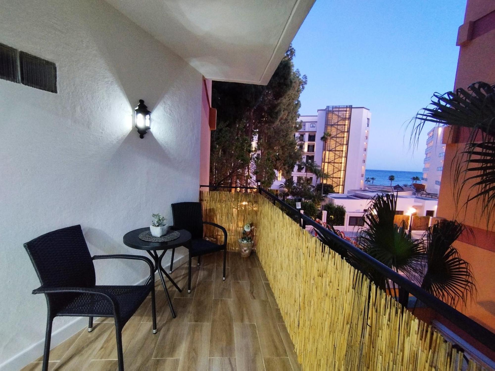 Amazing Front Sea View Studio. Marbella Centre エクステリア 写真