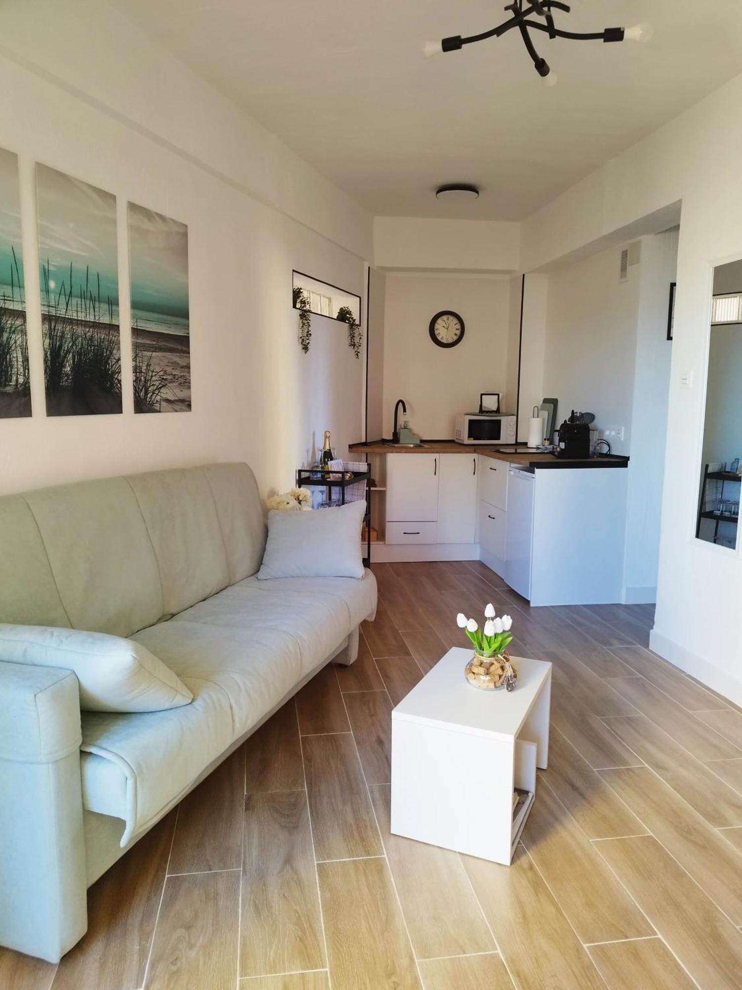 Amazing Front Sea View Studio. Marbella Centre エクステリア 写真