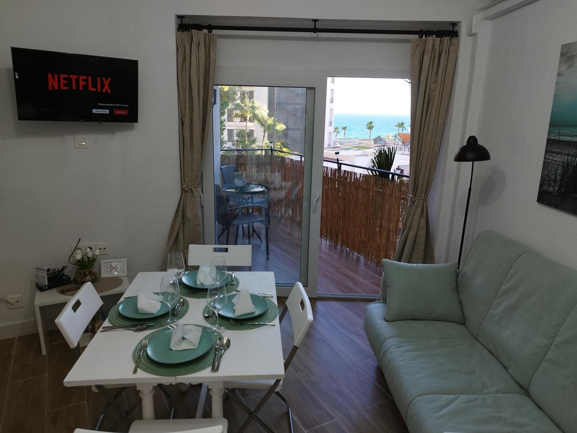 Amazing Front Sea View Studio. Marbella Centre エクステリア 写真