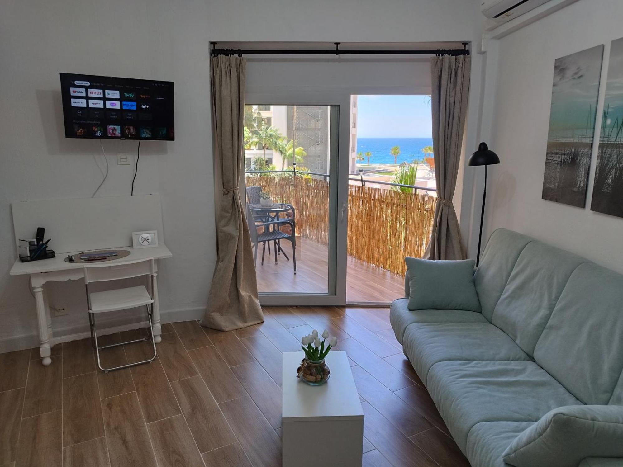 Amazing Front Sea View Studio. Marbella Centre エクステリア 写真
